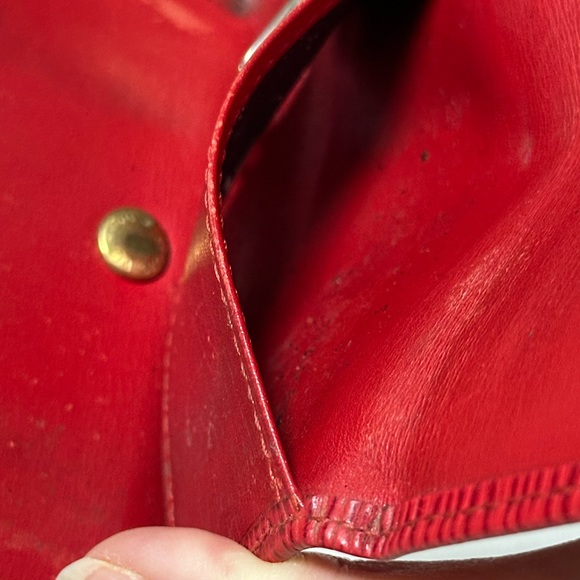 Louis Vuitton Red Key Case Wallet with Snap Closure - Picture 13 of 16